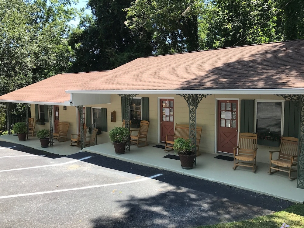 Mountain Aire Cottages & Inn - photo 259