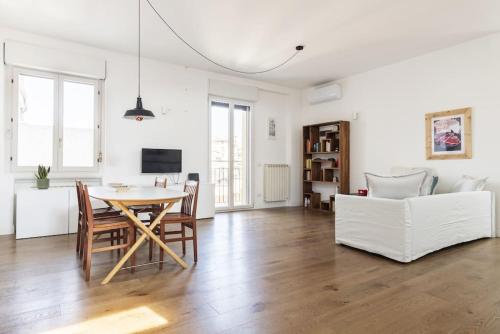 Il trilocale dell'Isola milanese — 4-Star Luxury Hotel in Milan, Italy