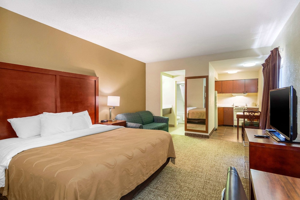 Quality Inn & Suites Olde Town - photo 12
