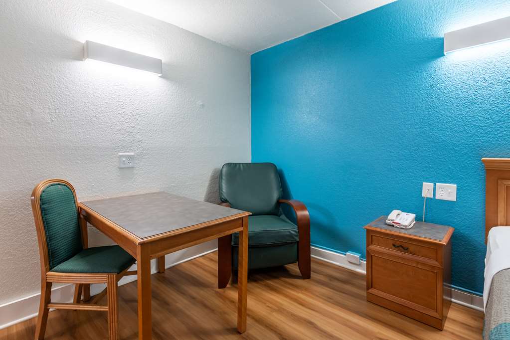 Motel 6 North Little Rock AR McCain - photo 9