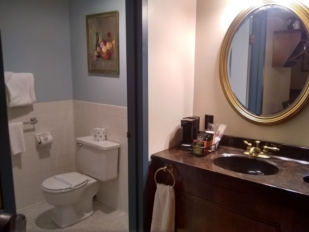 The Charles Inn at Vacationland Inns - photo 78