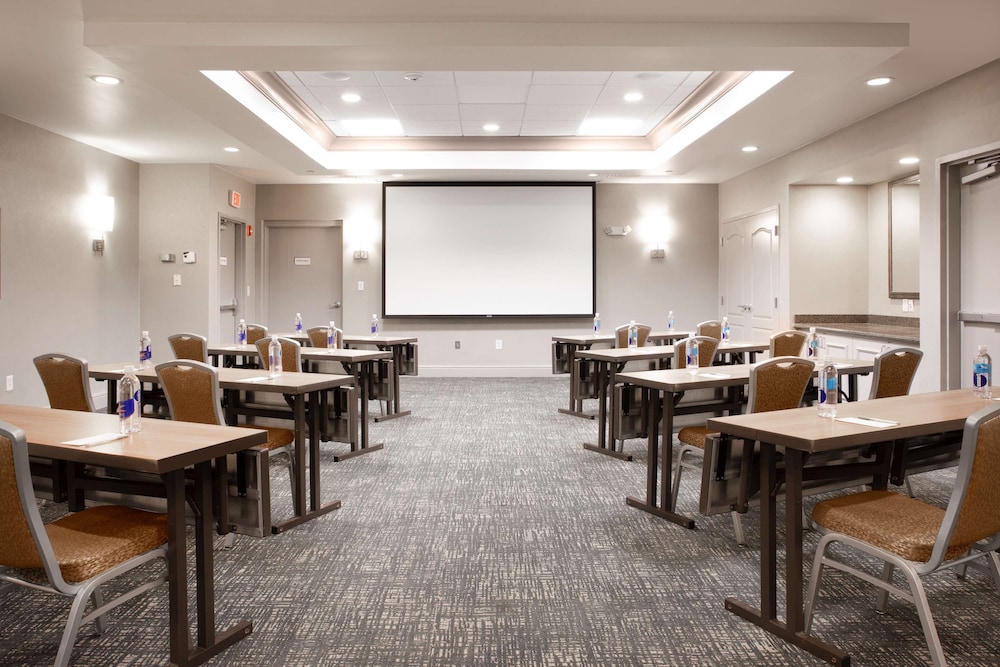 Hilton Garden Inn Nashville Smyrna - photo 35