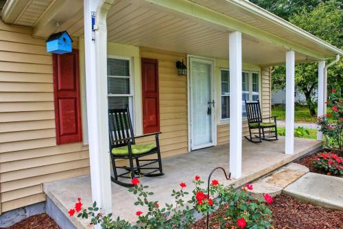 Parkside Retreat 3 Beds and Porch — hotel in Mount Holly