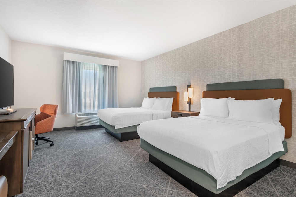 Hampton Inn Eufaula - photo 9