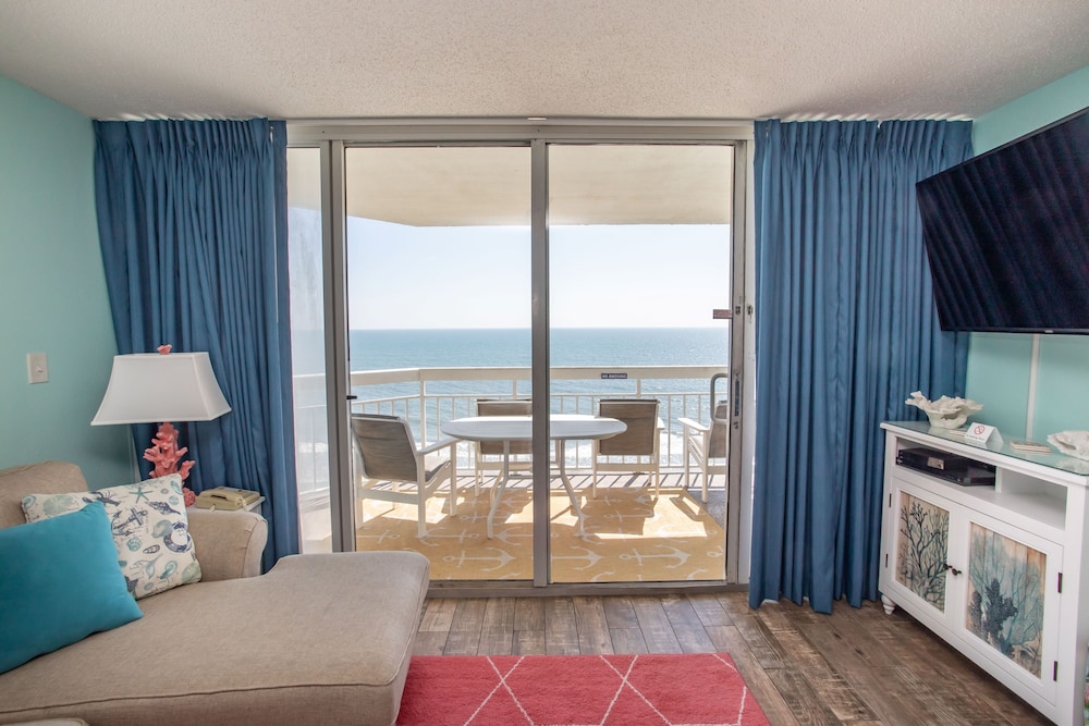 0712 Waters Edge Resort 3 Bedroom Condo by RedAwning - photo 20