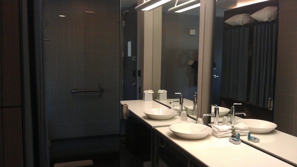 Aloft Ontario Rancho Cucamonga - photo 7