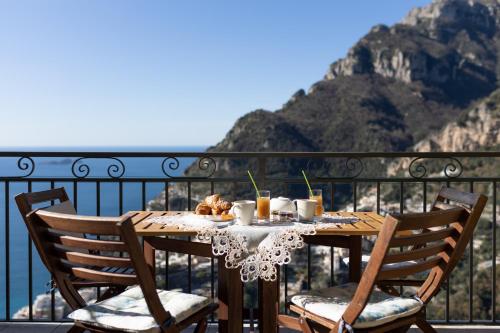 Casa la Perla — 4-Star Luxury Hotel in Positano, Italy