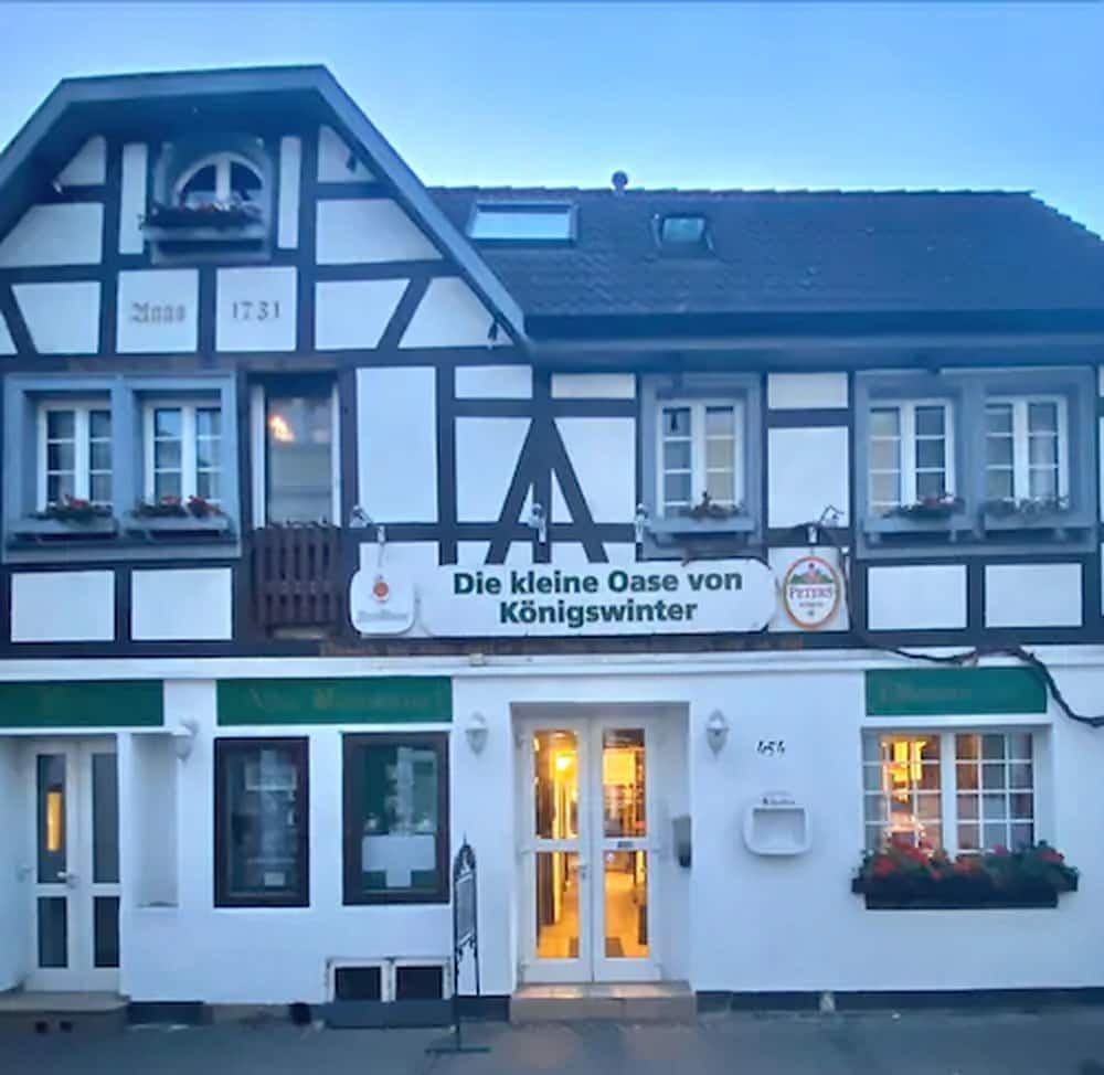 Altes Brauhaus — hotel in Koenigswinter