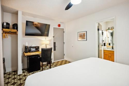 Highliner Hotel - photo 13