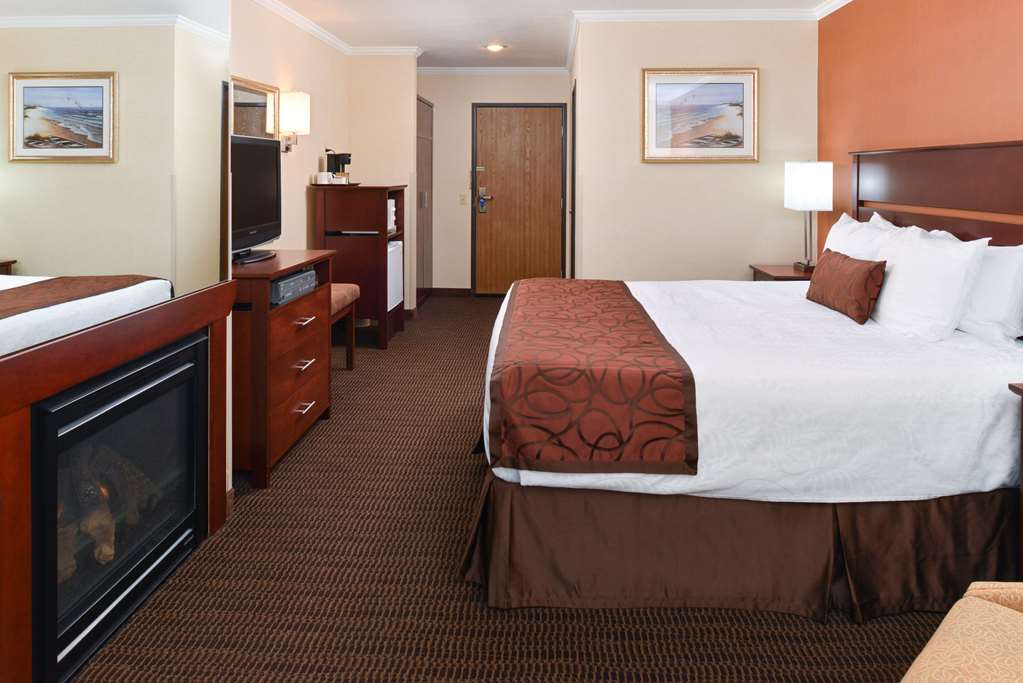 Best Western Plus Landmark Inn - photo 27