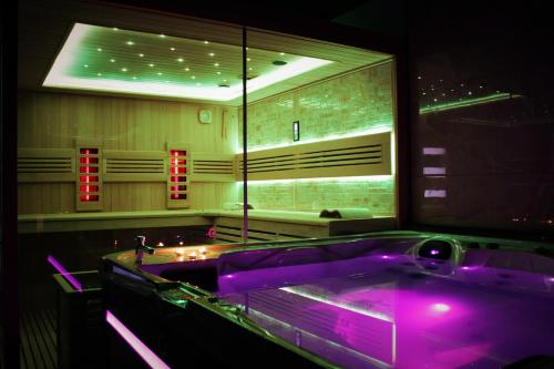 Villa in the Vineyard with Pool HotTub & Sauna — 4-Star Luxury Hotel in Lendava, Slovenia