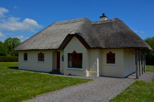 Amber Cottage — 4-Star Luxury Hotel in Cill Airne, Republic of Ireland