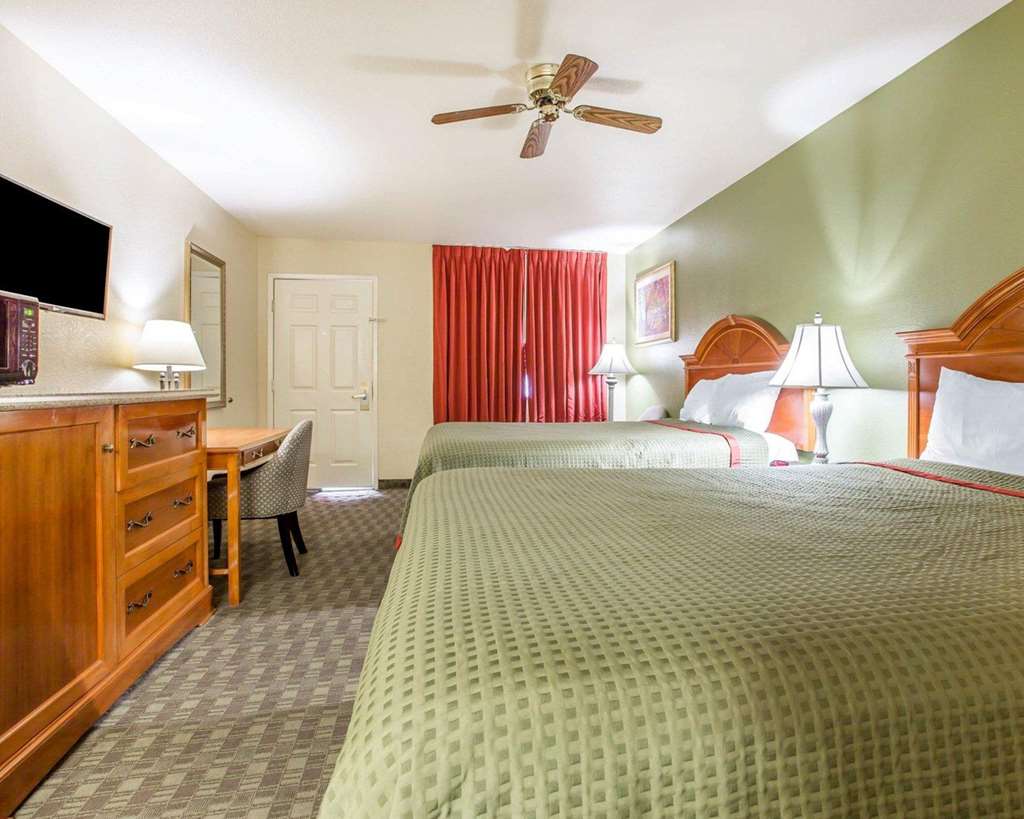 Rodeway Inn Delano - photo 14