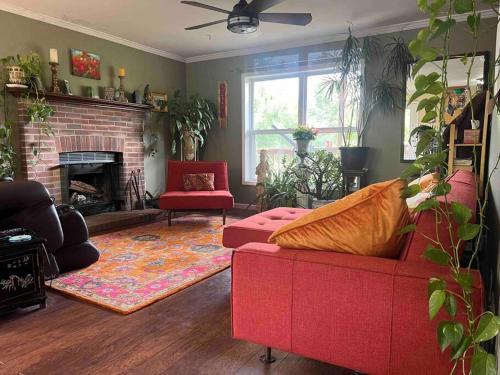 Retreat Restore Spa And Gardens — Weaverville