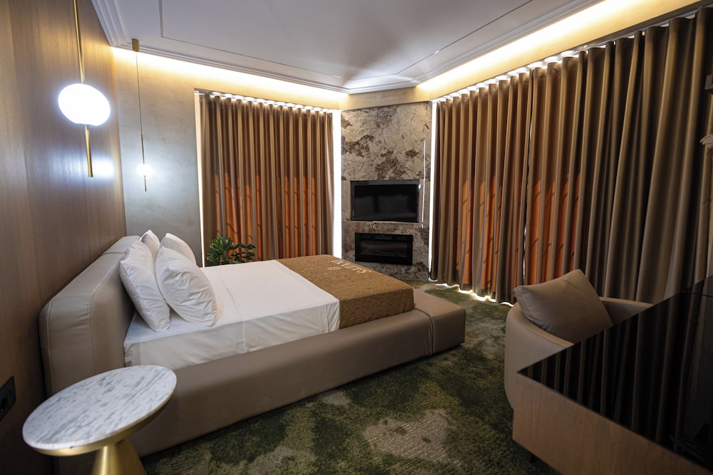 Sazani Hotel in Vlore, Albania