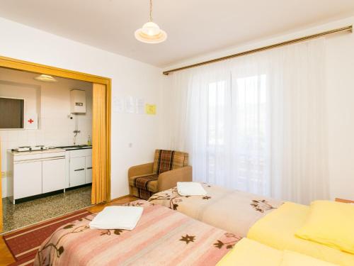 Guest House Bridge View Studio with Balcony and Sea View