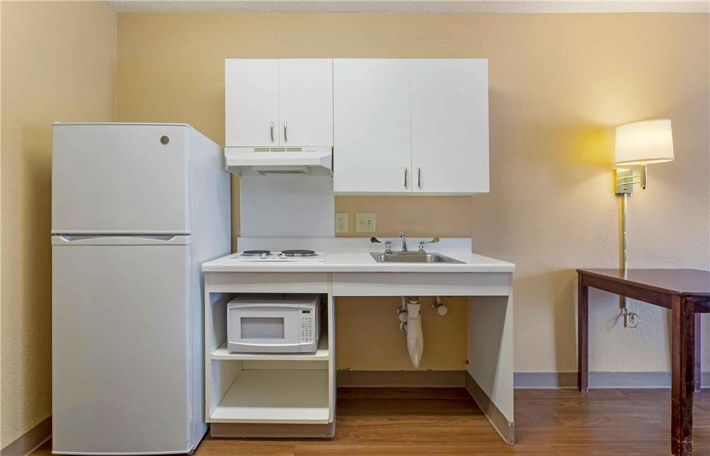 Extended Stay America Suites Houston NASA Johnson Space Ctr - photo 17