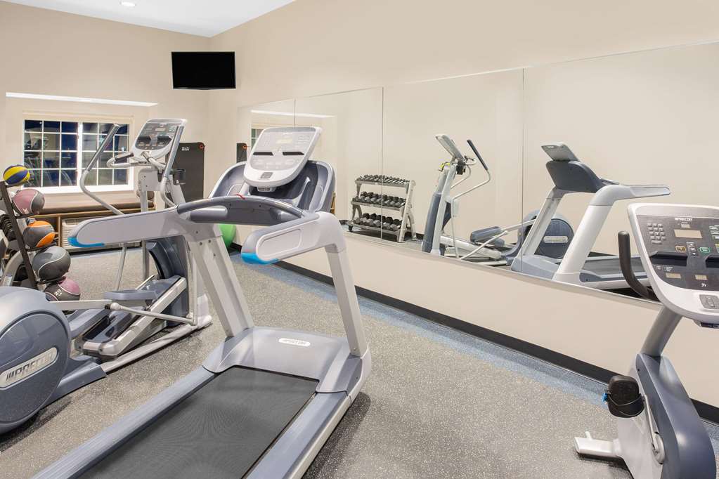 Microtel Inn & Suites by Wyndham Ocean City - photo 2