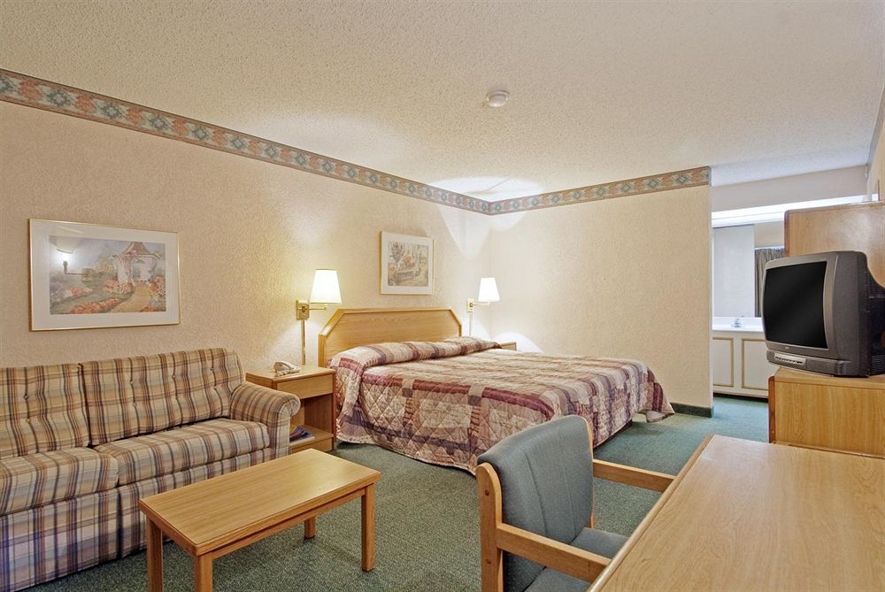 Americas Best Value Inn Dallas - photo 7