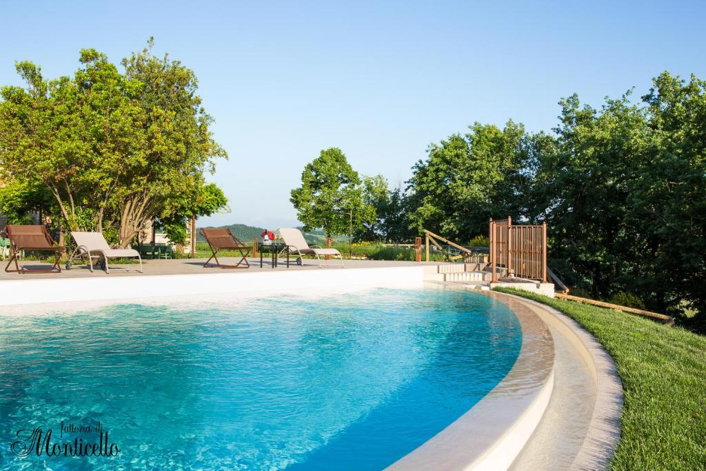 Agriturismo Fattoria di Monticello — 4-Star Luxury Hotel in San Venanzo, Italy