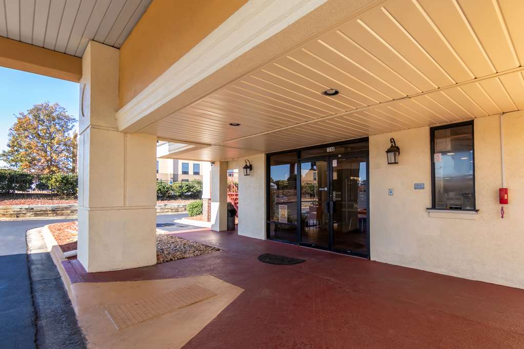 Econo Lodge Conyers - photo 4