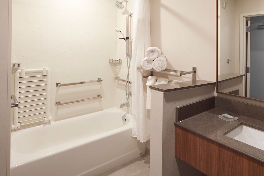 Fairfield Inn & Suites by Marriott Stony Creek - photo 10