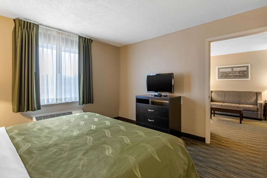 Quality Inn & Suites Des Moines Merle Hay Road - photo 31