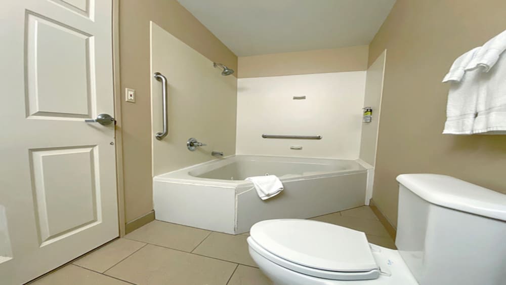 Holiday Inn Express Bloomington West by IHG - photo 10