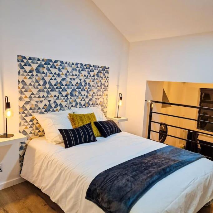 Grand Loft Avec Terrasse Privee — Saint Etienne