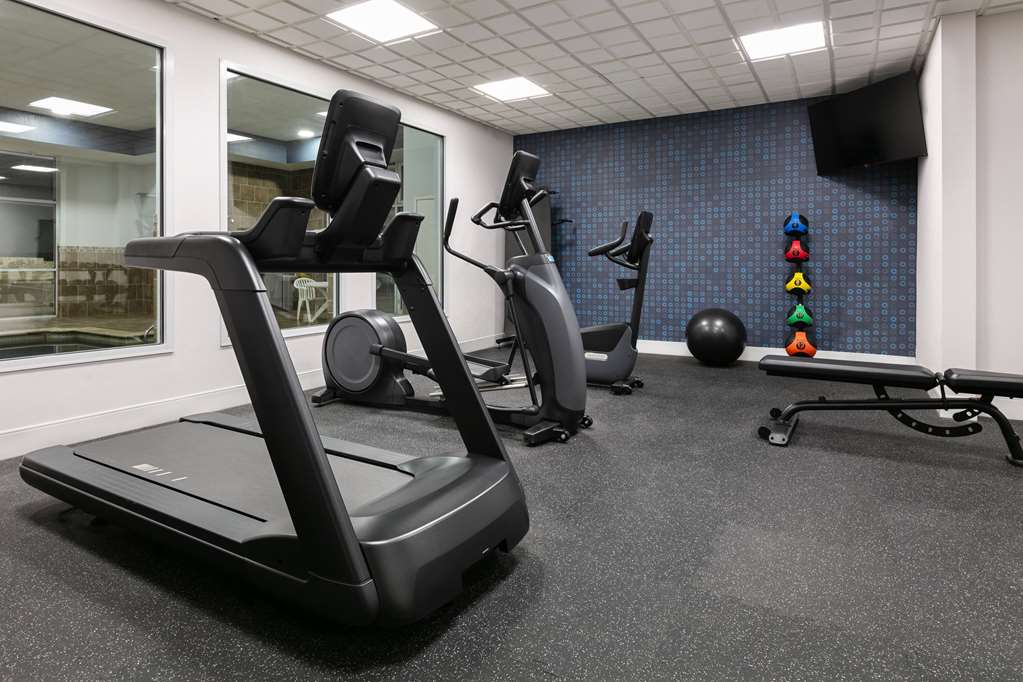 La Quinta Inn & Suites by Wyndham Ft. Worth Burleson - photo 21