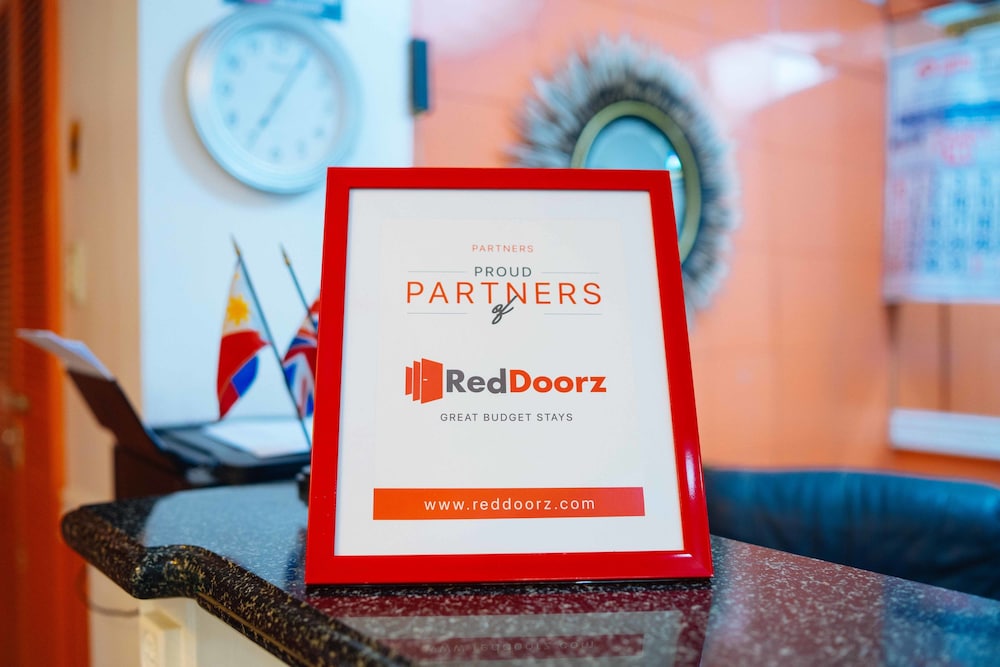 RedDoorz @ Fields Avenue Angeles City — Angeles City — photo 5