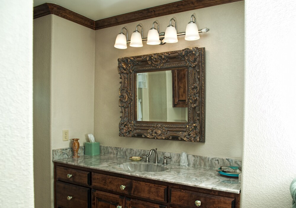 Yellow Rose Inn - photo 9