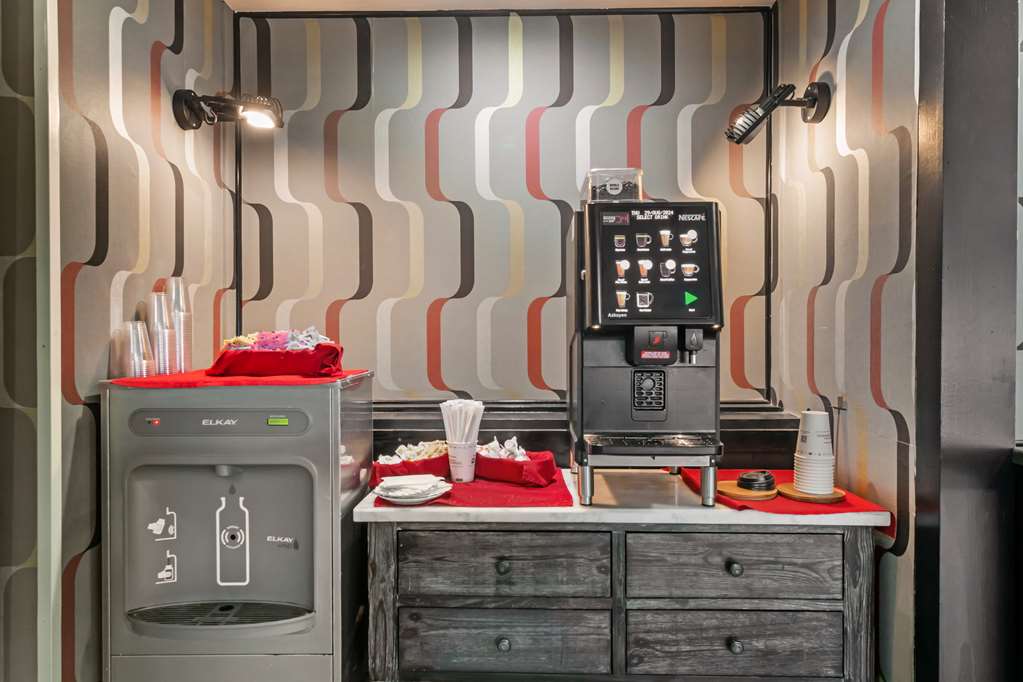 Best Western Plus Kansas City Sports Complex Hotel - photo 44