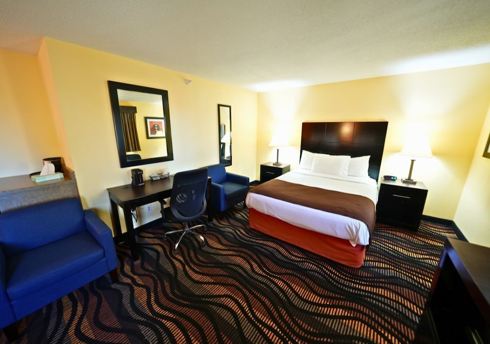 Rock Island Inn & Suites Streator IL - photo 21