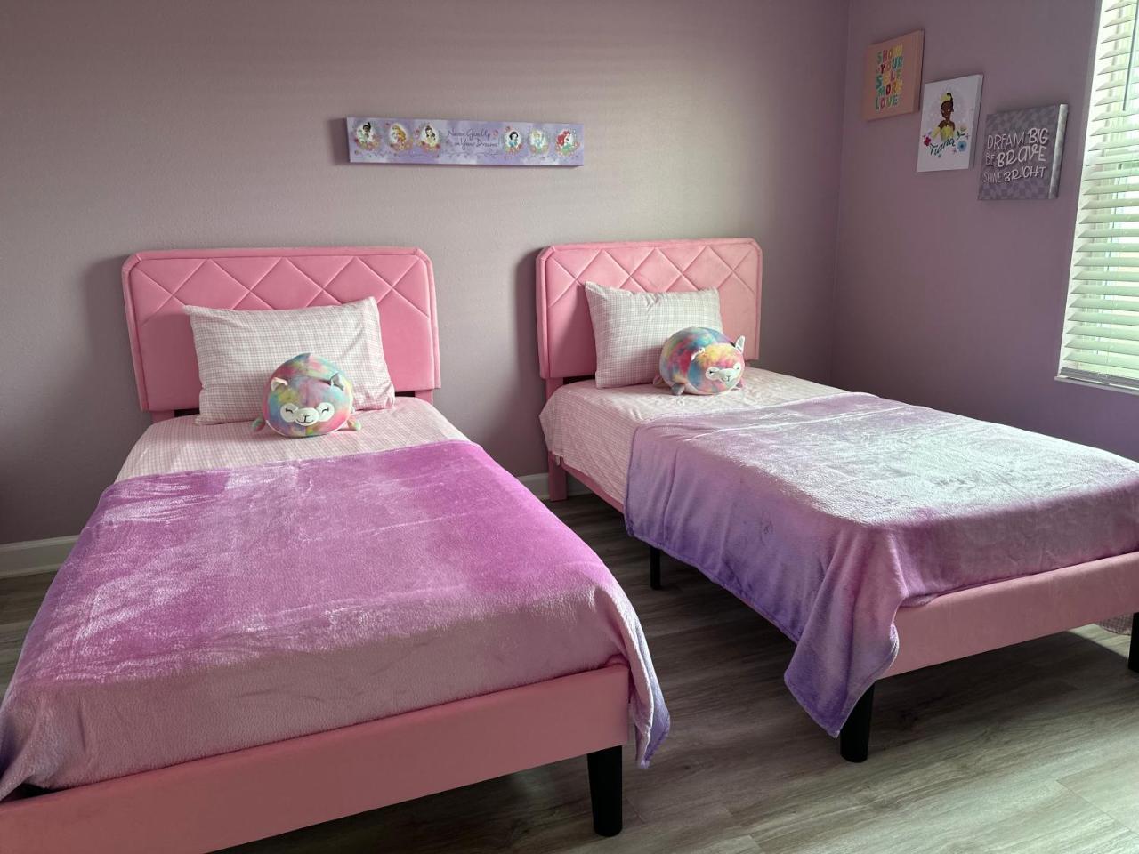 Coloring - carbon neutral hotel in Kissimmee