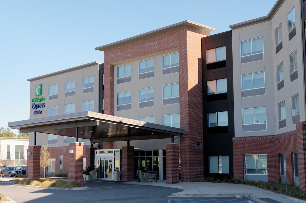 Holiday Inn Express & Suites Summerville by IHG - carbon neutral hotel in Summerville