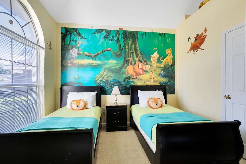 Fantastic Resort 5BR House South Facing Pool Spa - photo 15