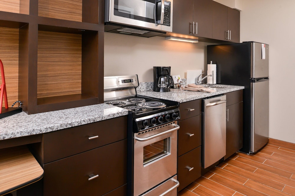 TownePlace Suites by Marriott Charleston West Ashley - photo 12