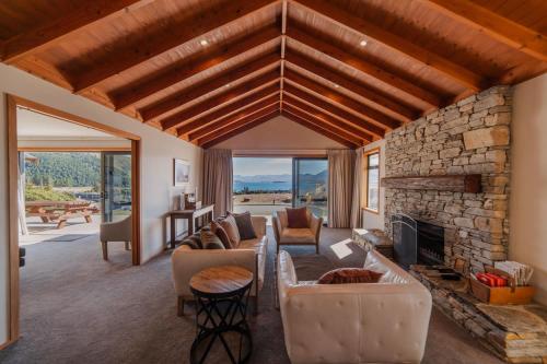 Lake Lodge Tekapo — 4-Star Luxury Hotel in Lake Tekapo, New Zealand