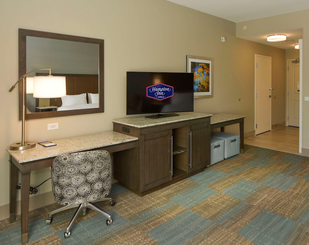 Hampton Inn Lumberton - photo 8