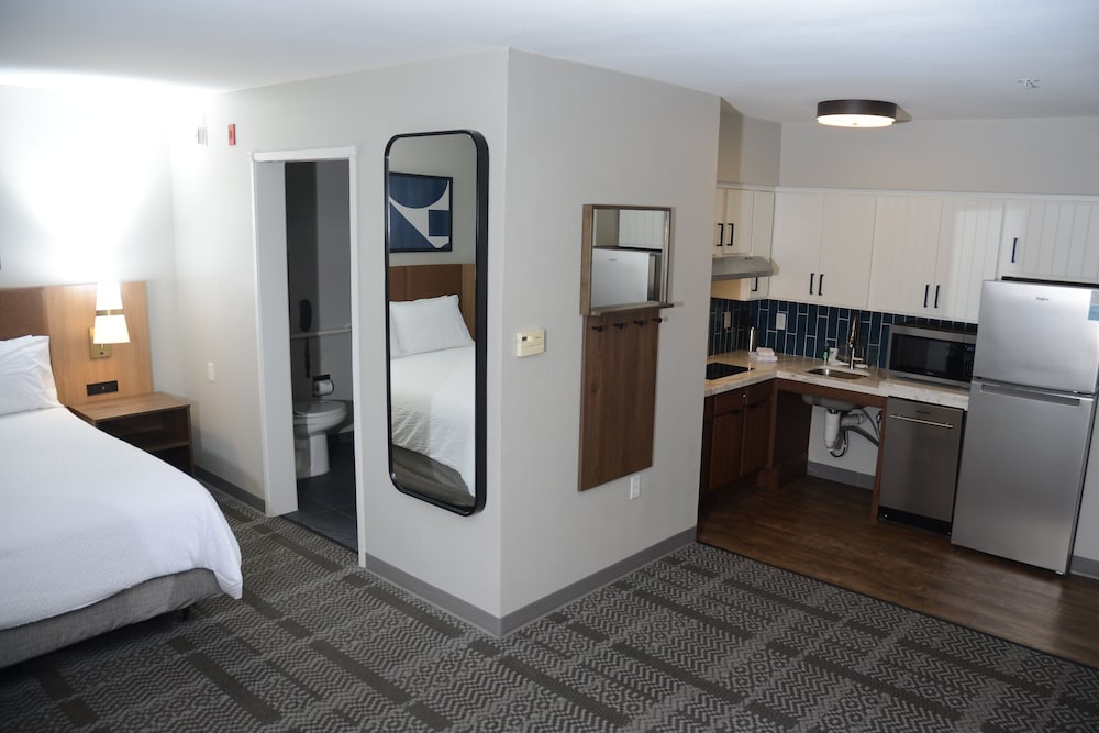 Staybridge Suites Tucson Airport by IHG - photo 12