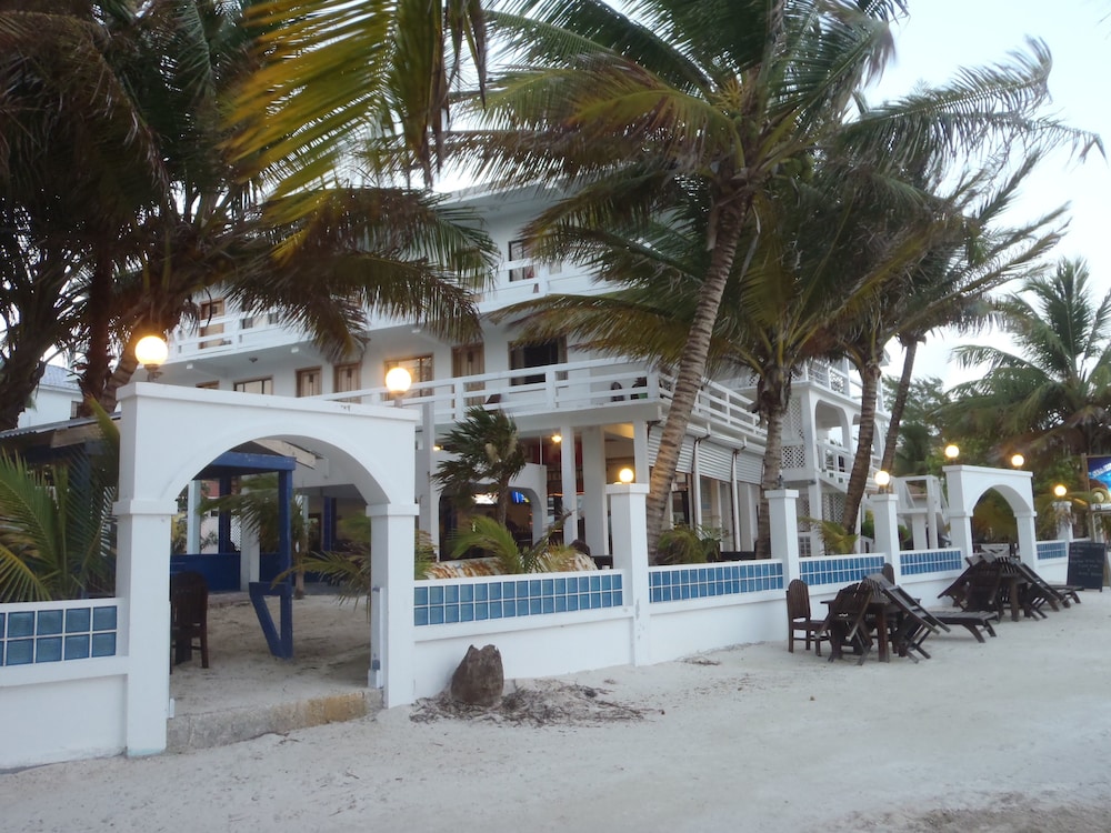 Corona Del Mar Hotel in San Pedro, Belize