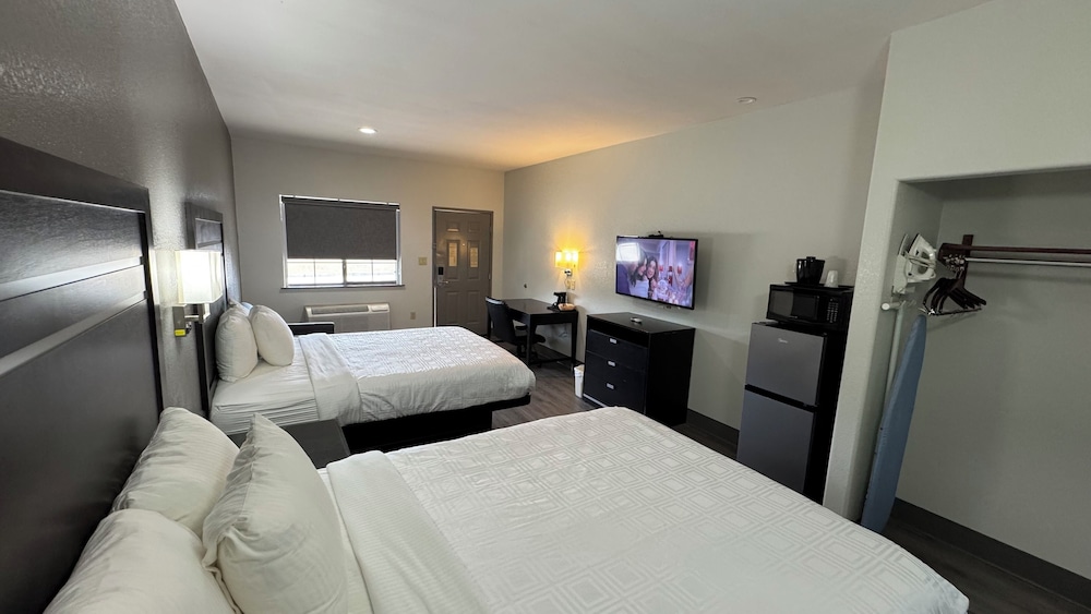 Sunbridge Inn and Suites - photo 32