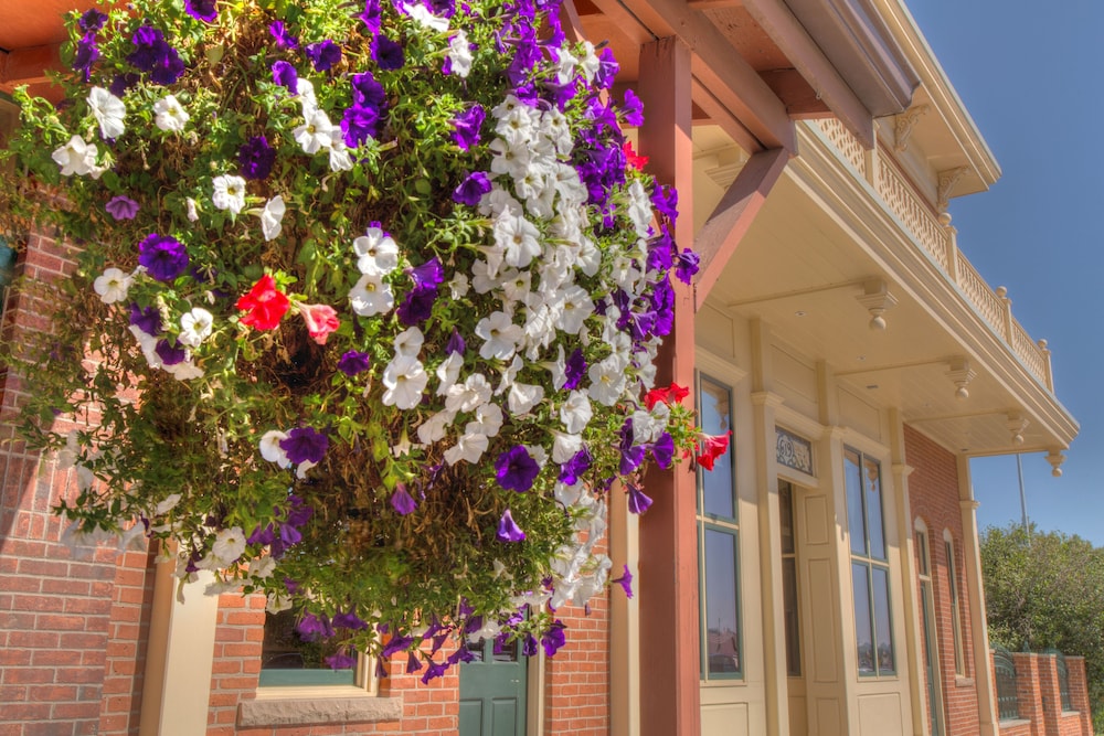 The Kleemann House — 4-Star Luxury Hotel in Custer, United States