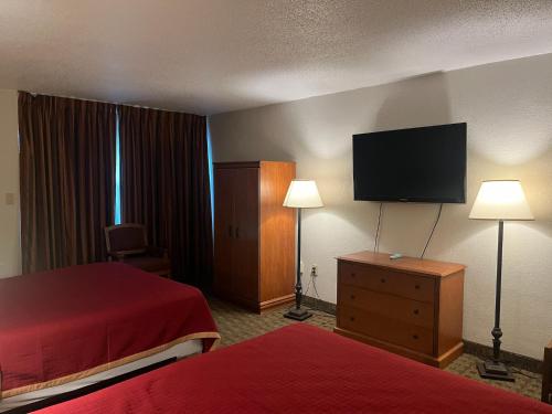Galesburg Extended Stay - photo 24