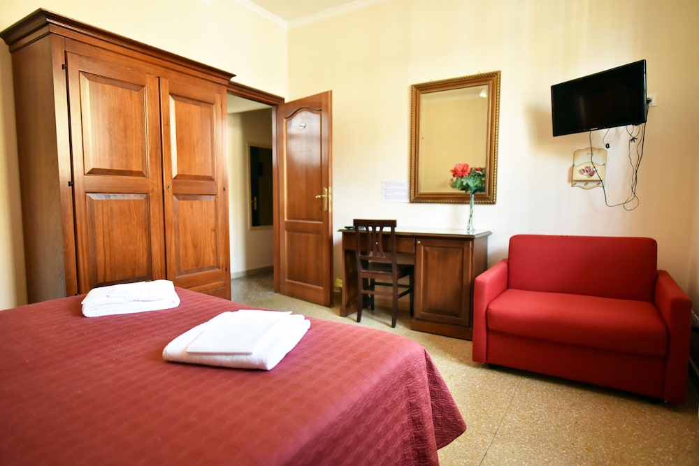 Via Curtatone 12 Apartment — 4-Star Luxury Hotel in Rome, Italy