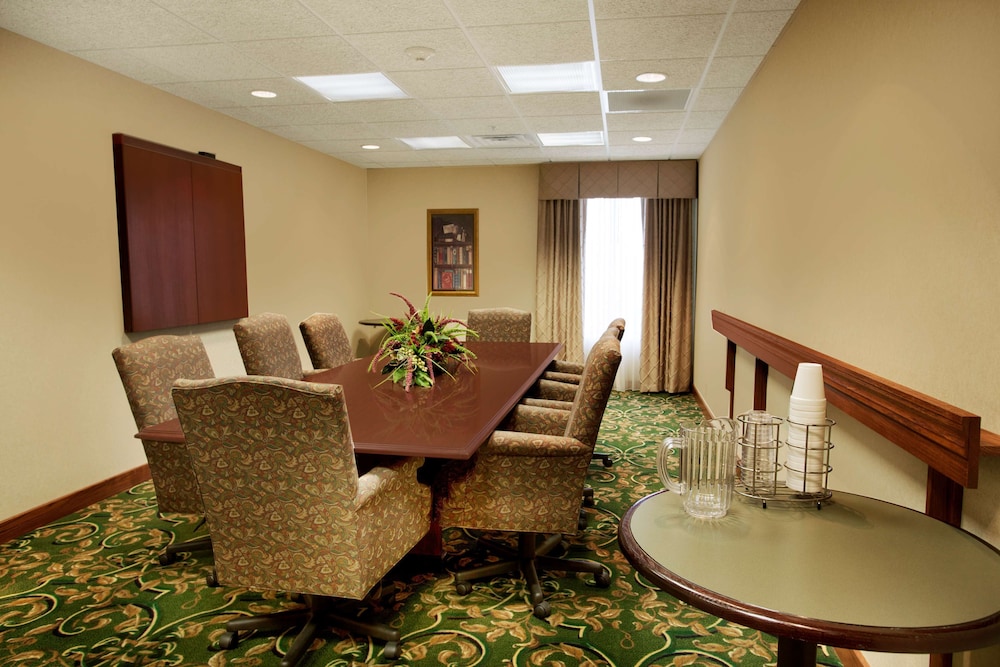 Hampton Inn Sidney - photo 29