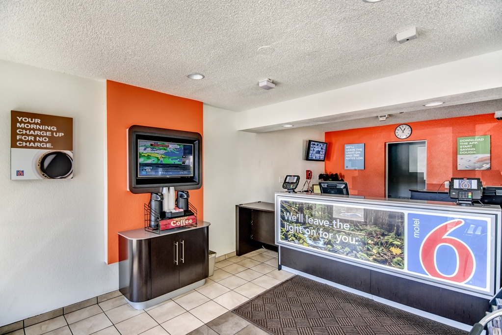 Motel 6 Stockton CA North - photo 20