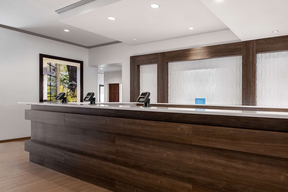 Hilton Garden Inn Cleveland Downtown - photo 5