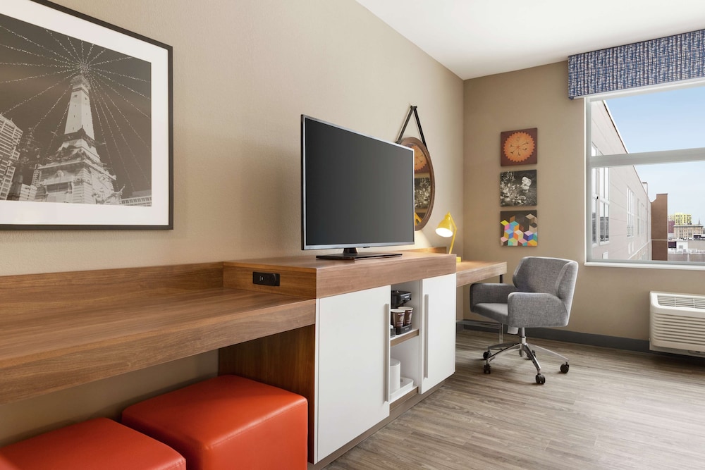Hampton Inn Indianapolis Downtown IUPUI - photo 8